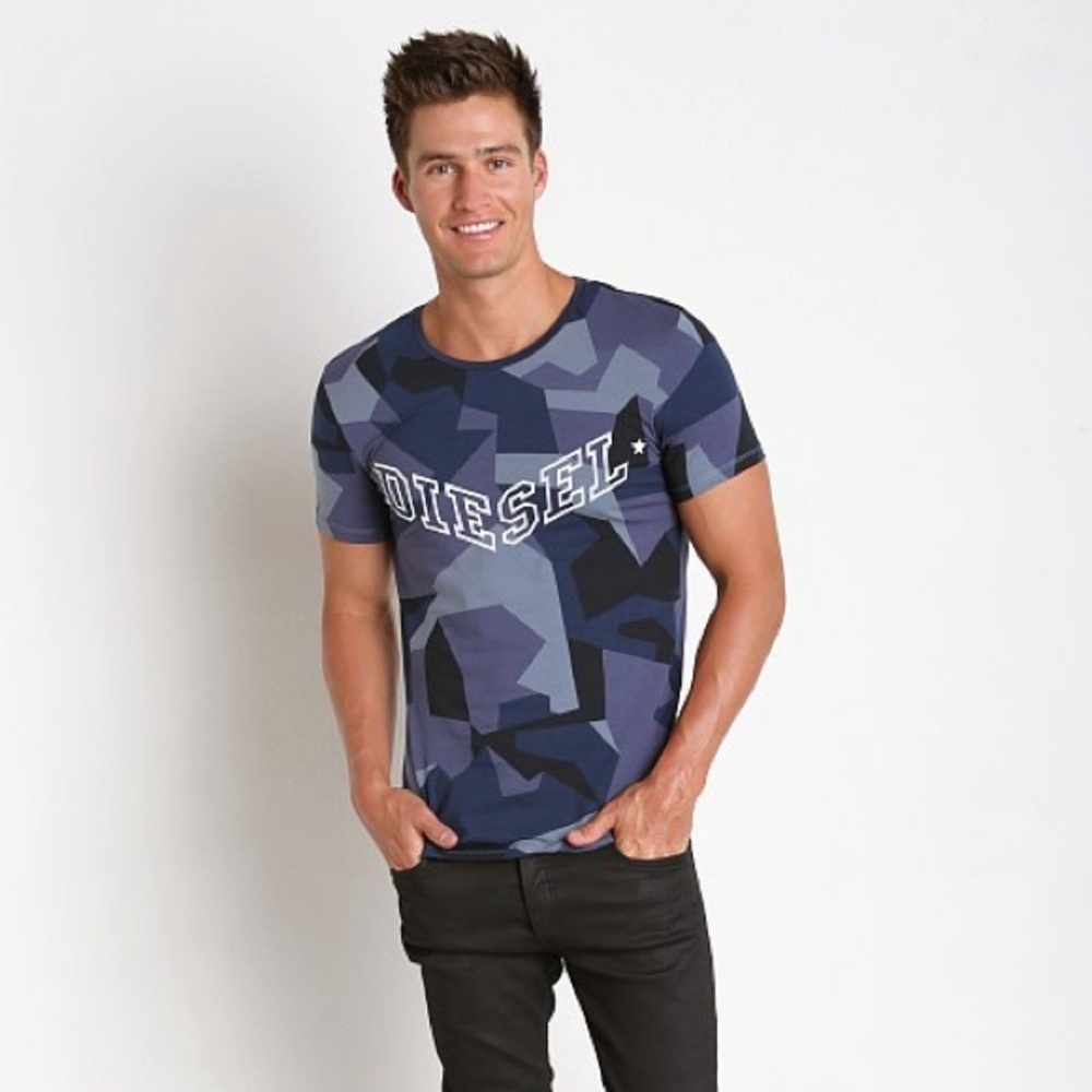 Diesel Men's T-Shirt Size XL Fitted Blue Camo Graphic Logo Crewneck Cotton Tee